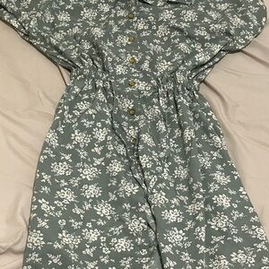 Speed Control New York White and Light Green Dress